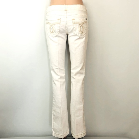 Truce White Denim Jeans - Picture 3 of 16